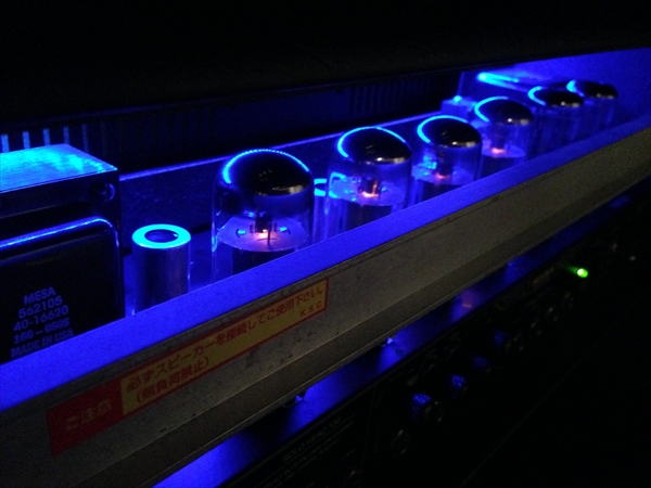 blue_recti_amp